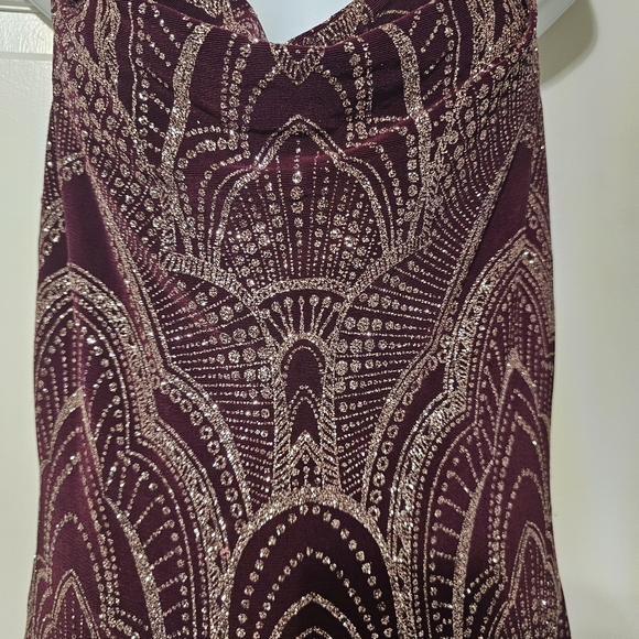 Jump Burgundy and Gold Patterned Dress - Picture 2 of 4